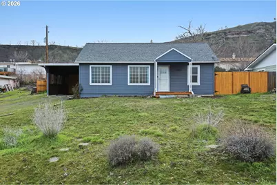 2306 W 13th St, The Dalles, OR 97058 - Photo 2