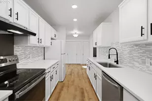 2306 W 13th St, The Dalles, OR 97058 - Photo 10