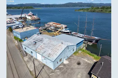 390 N Front St, Coos Bay, OR 97420 - Photo 2