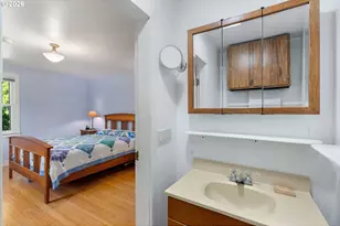 1003 5th St, Hood River, OR 97031 - Photo 16