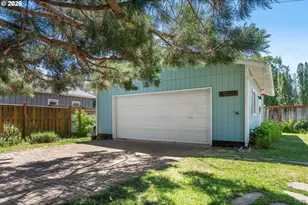 1003 5th St, Hood River, OR 97031 - Photo 34