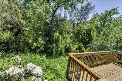 680 SW Willow Creek Dr, Beaverton, OR 97003 - Photo 32