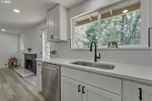 680 SW Willow Creek Dr, Beaverton, OR 97003 - Photo 12