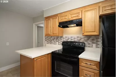 2010 NE 78th Ave, Portland, OR 97213 - Photo 10
