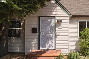2010 NE 78th Ave, Portland, OR 97213 - Photo 2