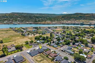 327 3rd Ave, Dallesport, WA 98617 - Photo 4