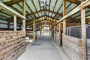 10093 NE Wiseacre Ln, Aurora, OR 97002 - Photo 14