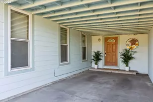 10093 NE Wiseacre Ln, Aurora, OR 97002 - Photo 24
