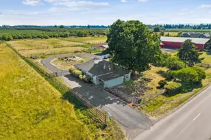 10093 NE Wiseacre Ln, Aurora, OR 97002 - Photo 2
