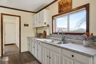 10093 NE Wiseacre Ln, Aurora, OR 97002 - Photo 28