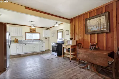 10093 NE Wiseacre Ln, Aurora, OR 97002 - Photo 36
