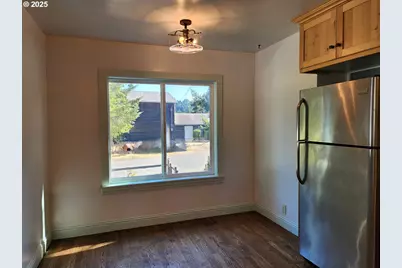 636 18th St, Port Orford, OR 97465 - Photo 10