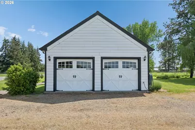 10124 Wiseacre Ln, Aurora, OR 97002 - Photo 32
