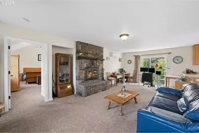 10124 Wiseacre Ln, Aurora, OR 97002 - Photo 12