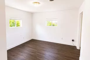 932 SW Swift Ave, Mill City, OR 97360 - Photo 16