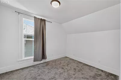 412 E 4th St, The Dalles, OR 97058 - Photo 18