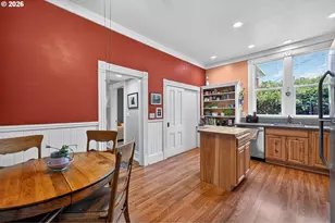 412 E 4th St, The Dalles, OR 97058 - Photo 8