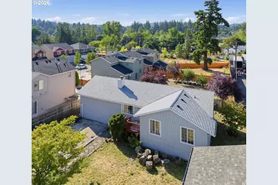 13052 SE Cora St, Portland, OR 97236 - Photo 2