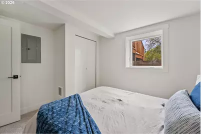 8328 SW 9th Ave, Portland, OR 97219 - Photo 32