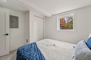 8328 SW 9th Ave, Portland, OR 97219 - Photo 32
