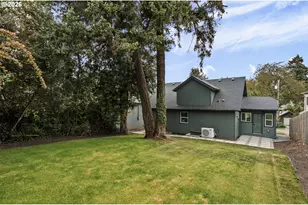 8328 SW 9th Ave, Portland, OR 97219 - Photo 38