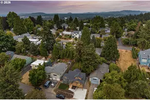 8328 SW 9th Ave, Portland, OR 97219 - Photo 42