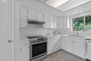 4547 NW Tumalo Ct, Portland, OR 97229 - Photo 8