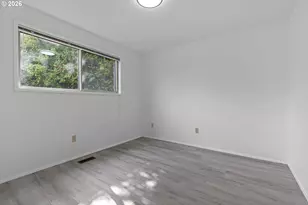 4547 NW Tumalo Ct, Portland, OR 97229 - Photo 18