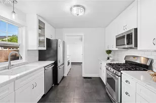 7403 SW Mapleleaf St, Portland, OR 97223 - Photo 12