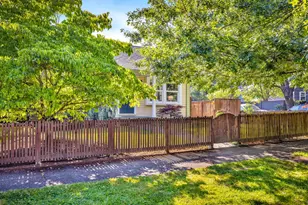 5806 NE 32nd Pl, Portland, OR 97211 - Photo 32