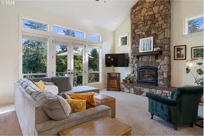 1201 SW Ophelia St, Portland, OR 97219 - Photo 4