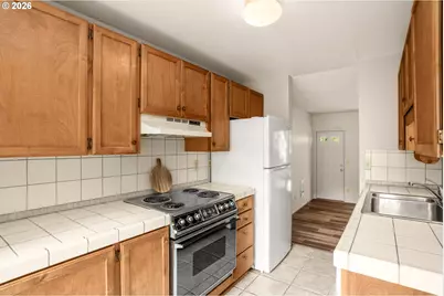9255 SW Brooks Bend Pl, Portland, OR 97223 - Photo 10