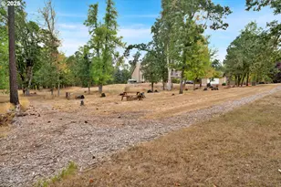 33530 Molitor Ranch Rd, Cottage Grove, OR 97424 - Photo 30