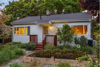8437 NE Going Pl, Portland, OR 97220 - Photo 2
