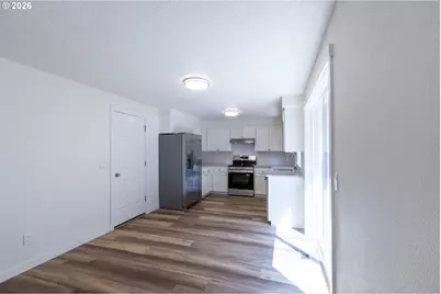 384 Lower Lavista Ct, Salem, OR 97304 - Photo 12