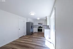 384 Lower Lavista Ct, Salem, OR 97304 - Photo 12