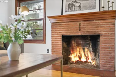 12504 SE Madison St, Portland, OR 97233 - Photo 8