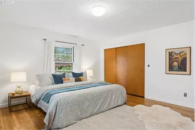 12504 SE Madison St, Portland, OR 97233 - Photo 18