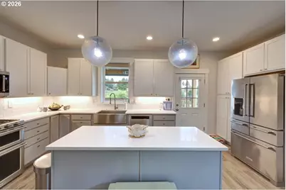 92648 Waldbom Rd, Astoria, OR 97103 - Photo 10