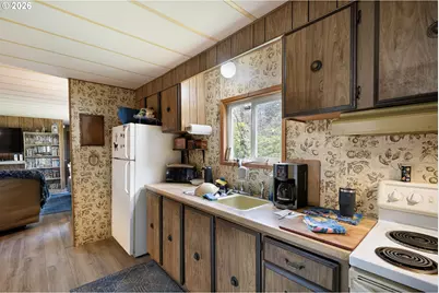 4826 Rhododendron Loop, Florence, OR 97439 - Photo 10