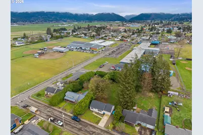 509 Williams Ave, Tillamook, OR 97141 - Photo 6