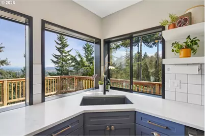 19760 Wildwood Dr, West Linn, OR 97068 - Photo 16