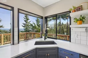 19760 Wildwood Dr, West Linn, OR 97068 - Photo 16