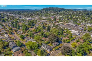 8432 E Burnside St, Portland, OR 97216 - Photo 42