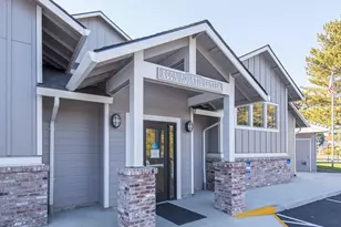 12060 SW Par 4 Dr, King City, OR 97224 - Photo 38