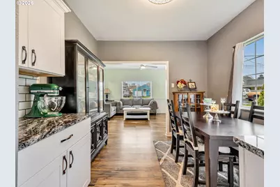 45 SW Birch Ct, Warrenton, OR 97146 - Photo 16