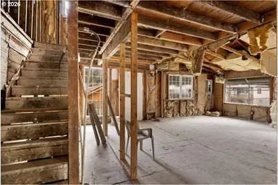 195 SE Mill St, Myrtle Creek, OR 97457 - Photo 8