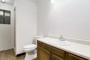 207 NW Ash St, McMinnville, OR 97128 - Photo 32