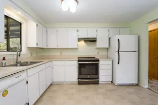 207 NW Ash St, McMinnville, OR 97128 - Photo 10