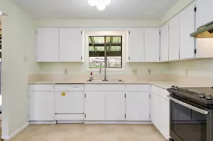 207 NW Ash St, McMinnville, OR 97128 - Photo 12